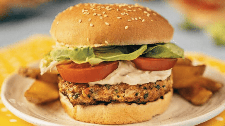 Read more about the article Paneer Tikka Burger Recipe: A Tasty Classic Favorite