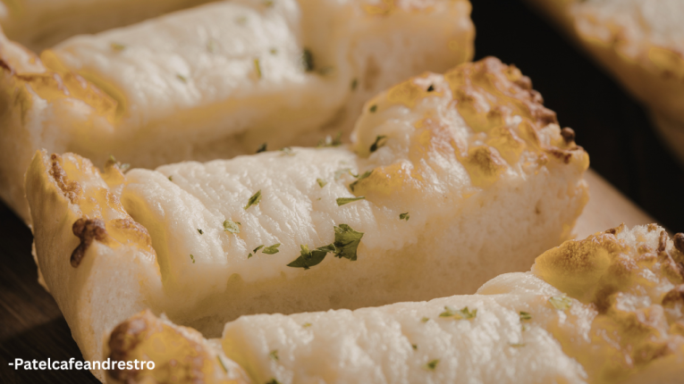 Homemade Cheese Garlic Bread Recipe | Cheesy Garlic Bread Recipe