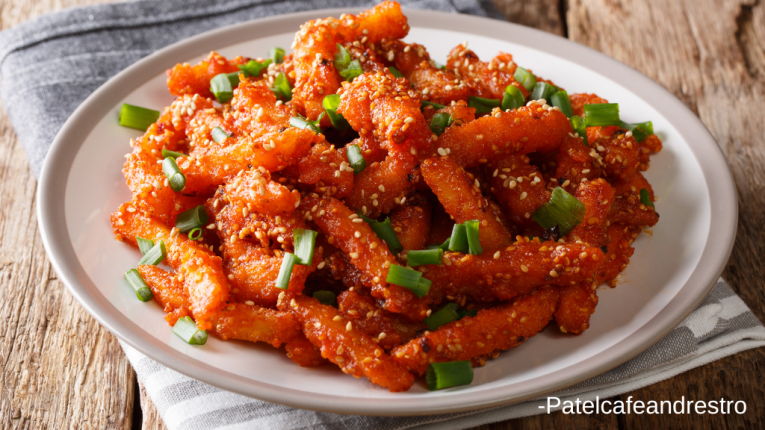 रेस्टोरेंट स्टाइल चिली पोटैटो रेसिपी (Chilli Potato Recipe in Hindi)