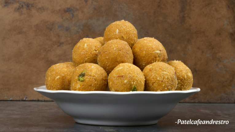 Besan Ladoo Recipe – The Evergreen Raksha Bandhan Delight | Rakhi Special Dessert